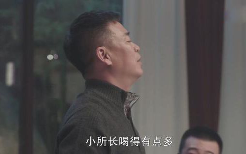 致高血压患者 ----《扫黑风暴》中胡所长的错误示范(图3)